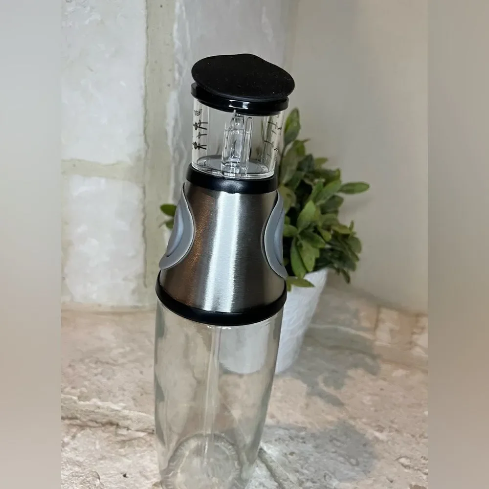 DWËLLZA KITCHEN Olive Oil Dispenser 17 OZ Measuring Pump Drip-Free